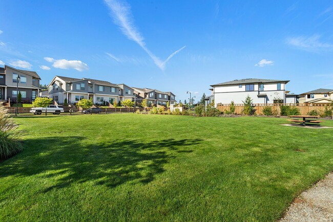 Building Photo - 2022 - Plenty of upgrades !  Access to Pool + Amenities. AC on Main, Walking trails, Nice End uni...