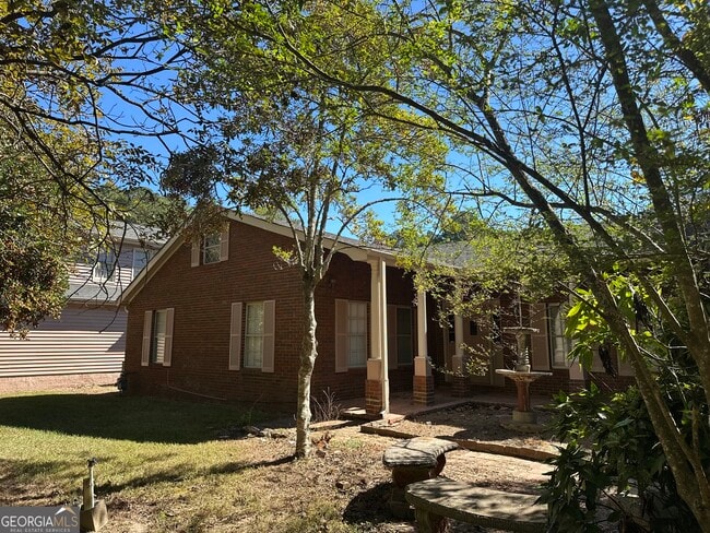 Building Photo - 1780 Elmwood Cir
