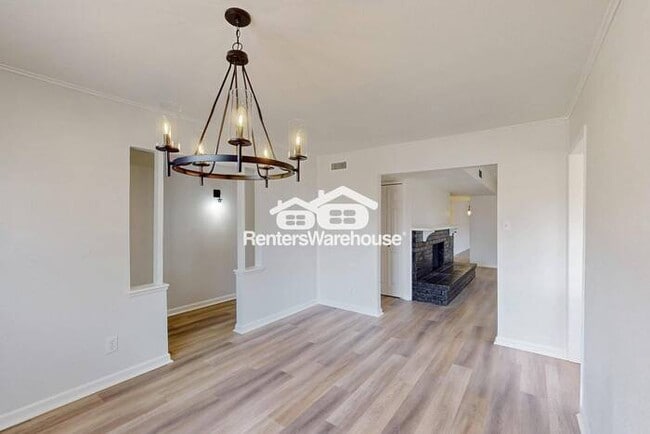 Building Photo - MOVE IN READY - 3BED/2BATH - PLANO, TEXAS