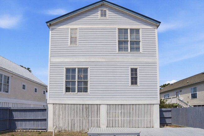Building Photo - Fully Furnished Home on Tybee Island for Lease!