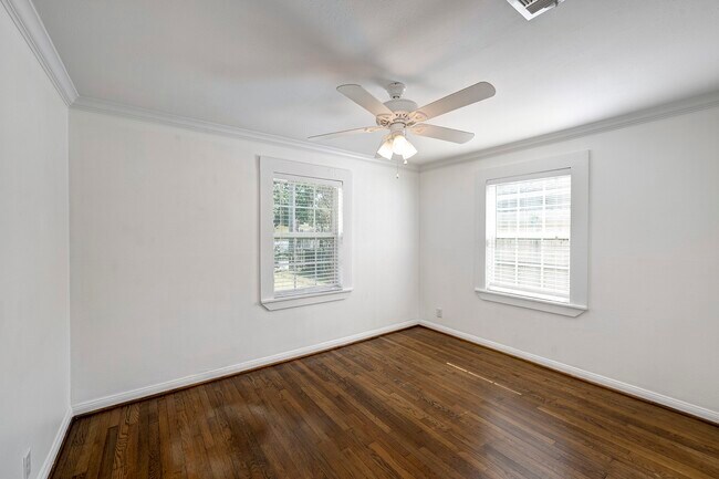 Building Photo - 1823 Angeline St