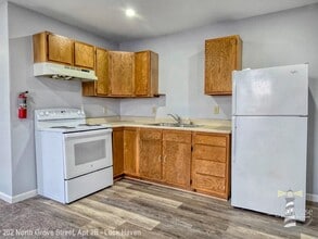 Building Photo - 201 E Church St