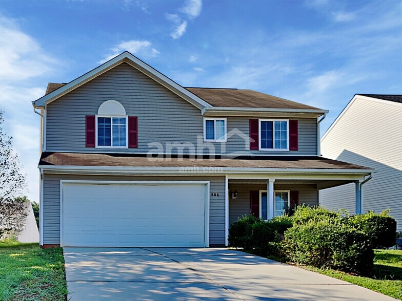 Primary Photo - 806 Topsail Dr