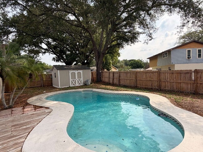Building Photo - PRIVATE POOL HOME | 3 BED / 2 BATH | FENCED YARD | GARAGE | PET FRIENDLY