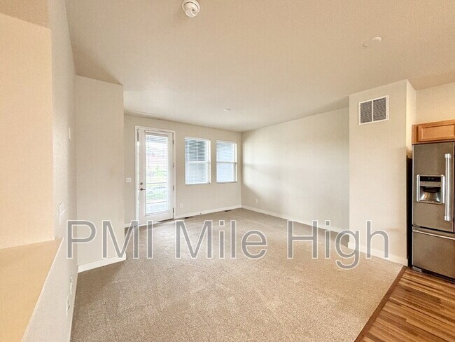 Building Photo - 11220 Uptown Ave