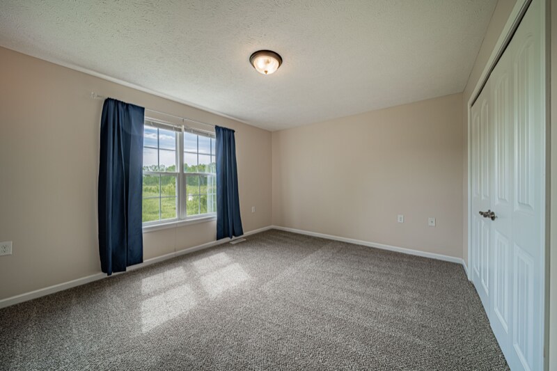 Building Photo - 6535 Bayside Dr