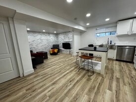 Building Photo - 583 N 150 W