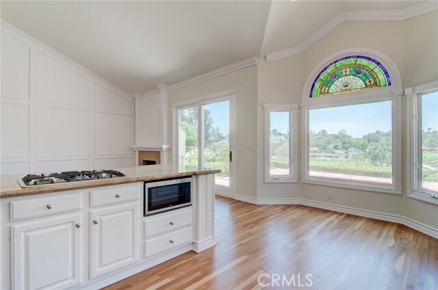 Building Photo - 24261 Cascades Dr