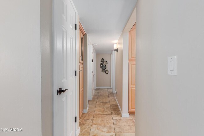 Building Photo - 7754 E Catalina Dr