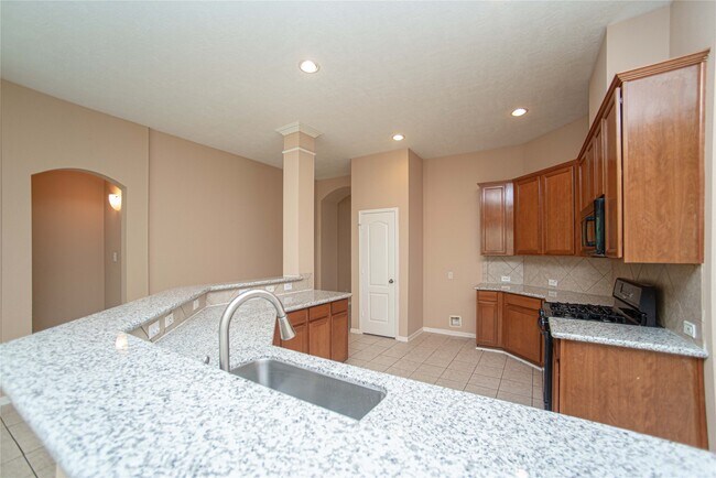 Building Photo - 20219 Suncoast Dr
