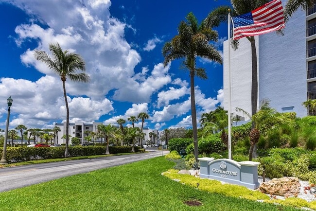 Building Photo - 1605 S US Hwy 1