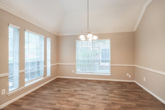 Building Photo - 1414 Summer Rain Dr