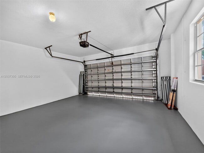 Building Photo - 625 SW 146th Terrace