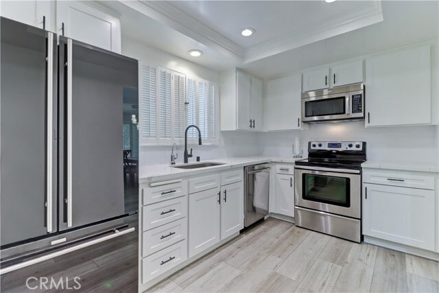 Building Photo - 5515 Paseo Del Lago W