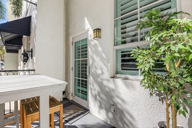 Building Photo - 600 S Dixie Hwy