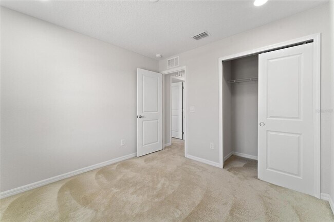 Building Photo - 3832 Corona Ct