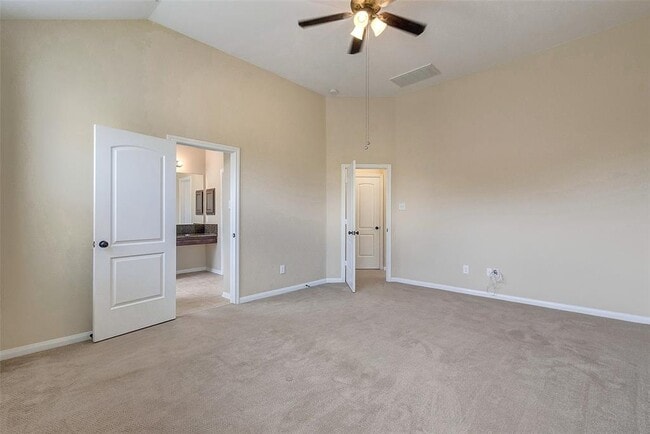 Building Photo - 16 Cheswood Manor Court