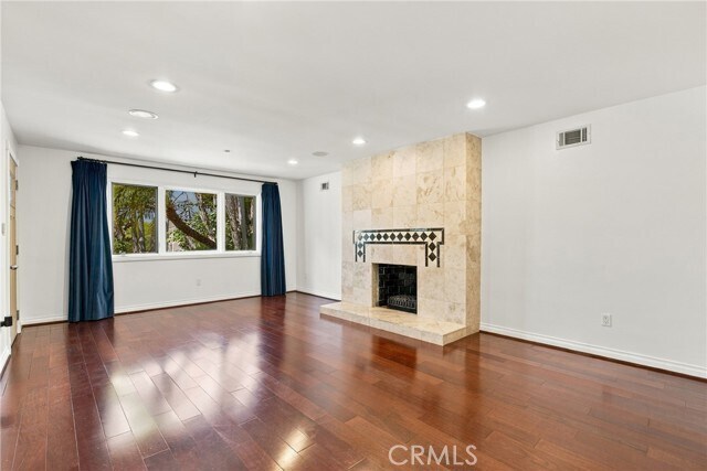 Building Photo - 642 N Crescent Heights Blvd