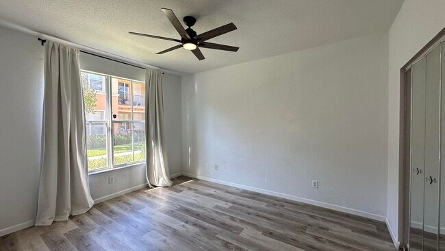 Building Photo - 3549 Forest Hill Blvd