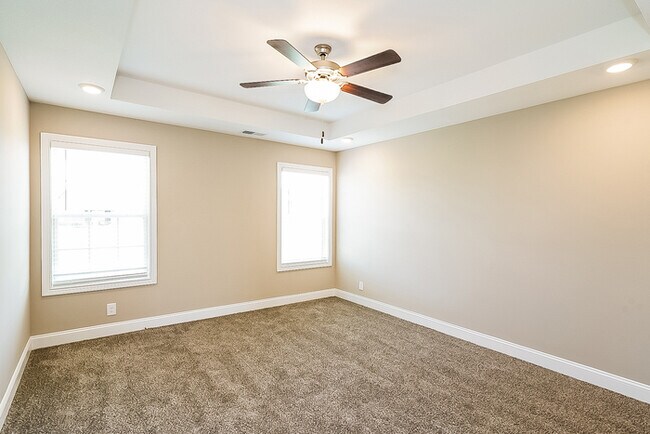 Building Photo - 394 Dugger Dr