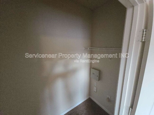 Building Photo - 10479 Villa View Cir
