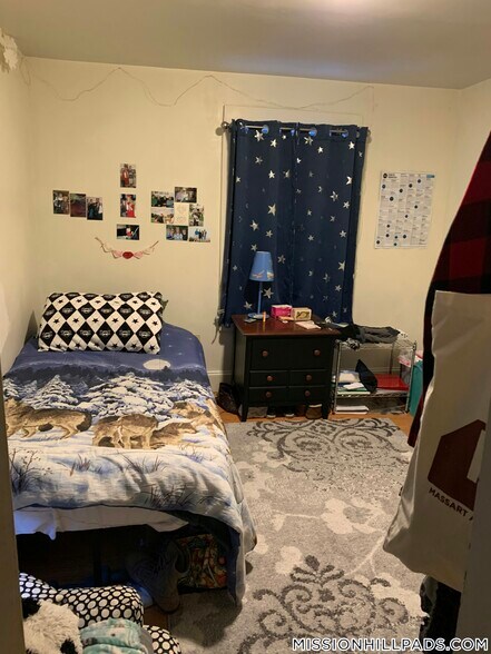 Building Photo - 2 Shepherd Ave