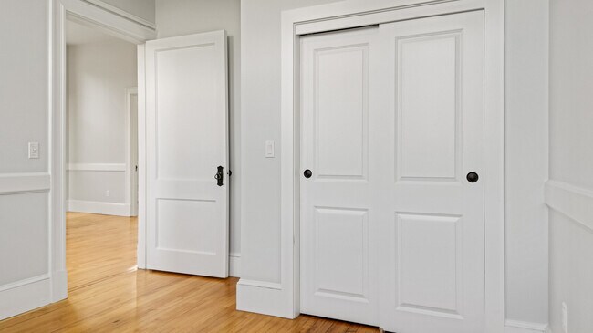 Building Photo - 341 Water St