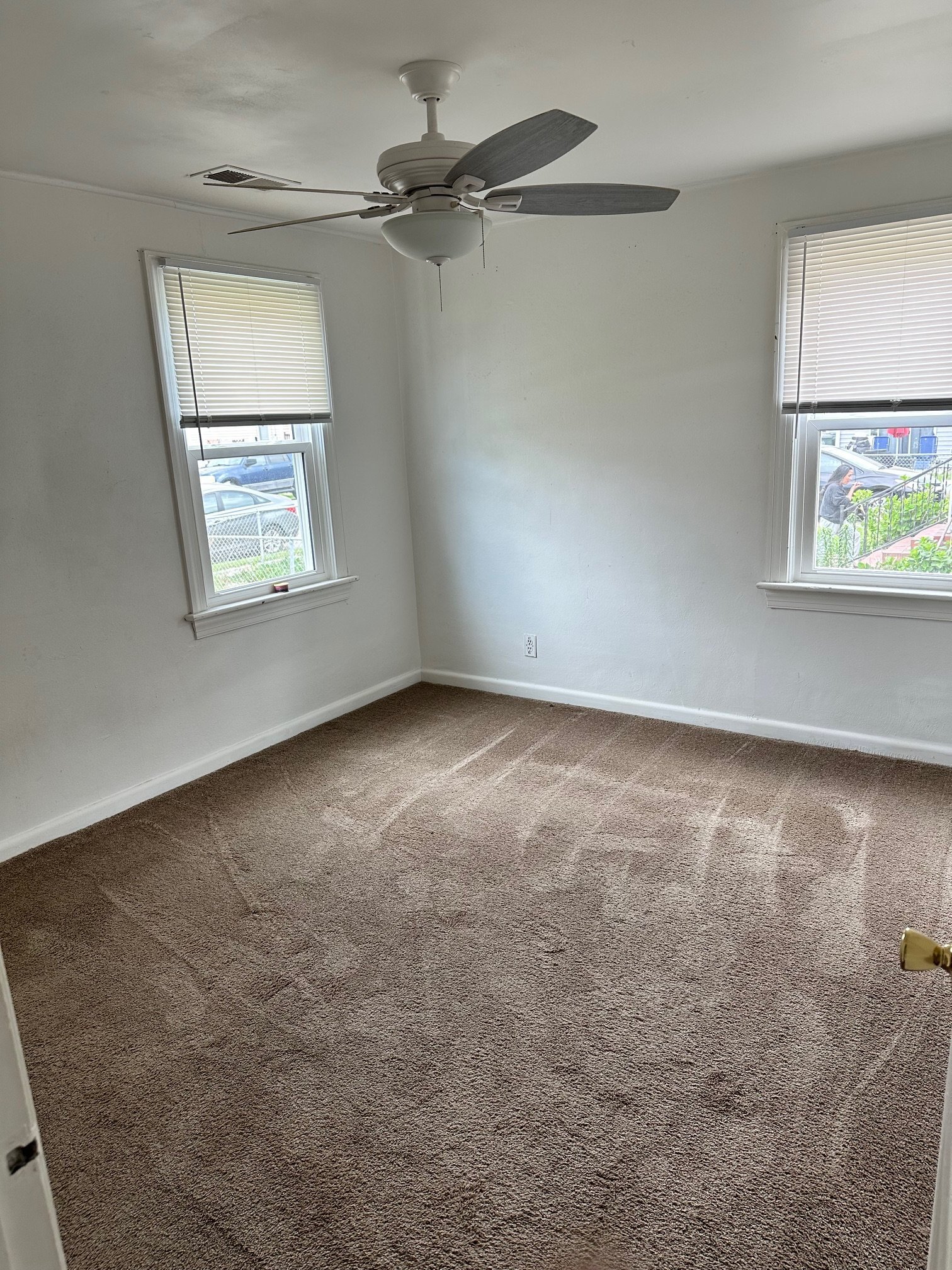 Building Photo - 9324 Phillip Ave