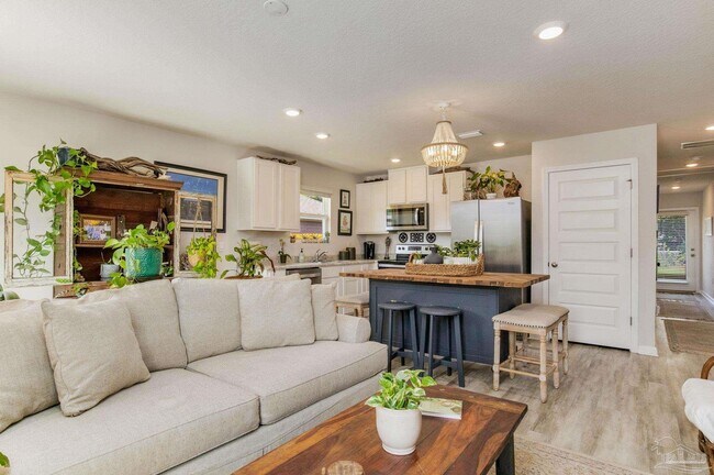 Building Photo - 2568 Sutton Pl Dr