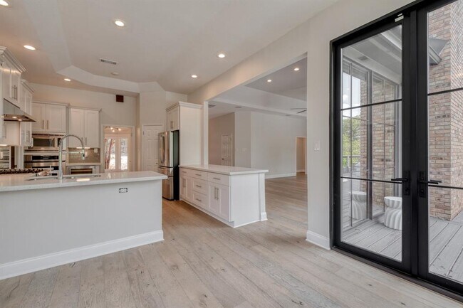 Building Photo - 3908 Edwards Mountain Dr