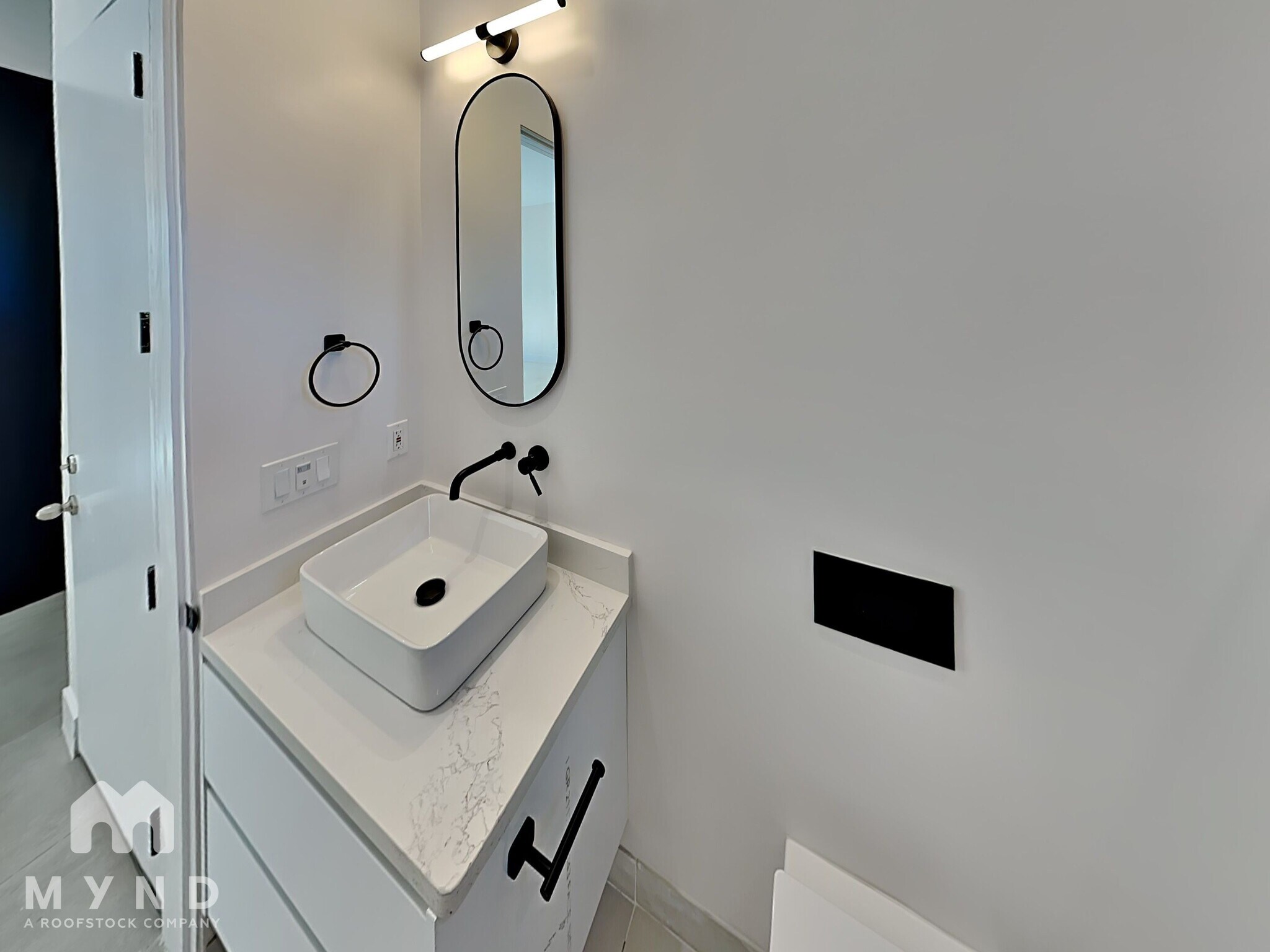 Building Photo - 336 Marshall Dr