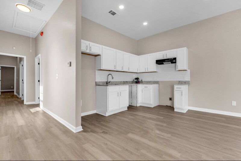 Building Photo - 857 Pope St