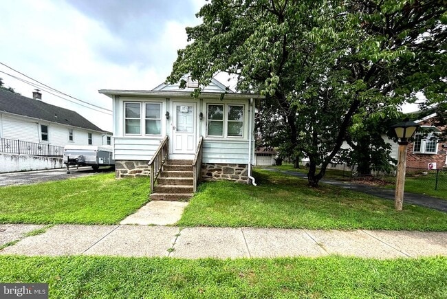 Primary Photo - 320 Printz Ave