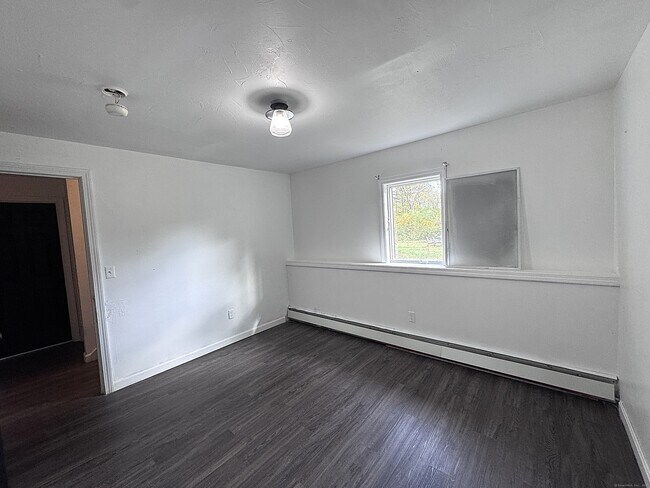 Building Photo - 8 Neff Rd