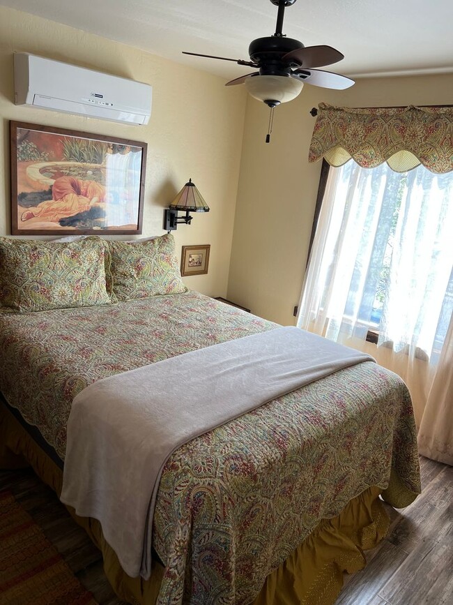 Building Photo - Golden Nugget Apartment