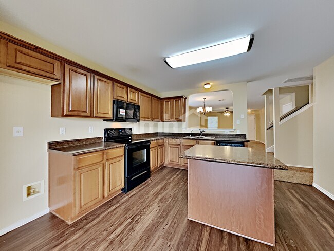 Building Photo - 250 Coopers Hawk