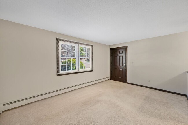 Building Photo - Decisions made easy when it comes to choos...