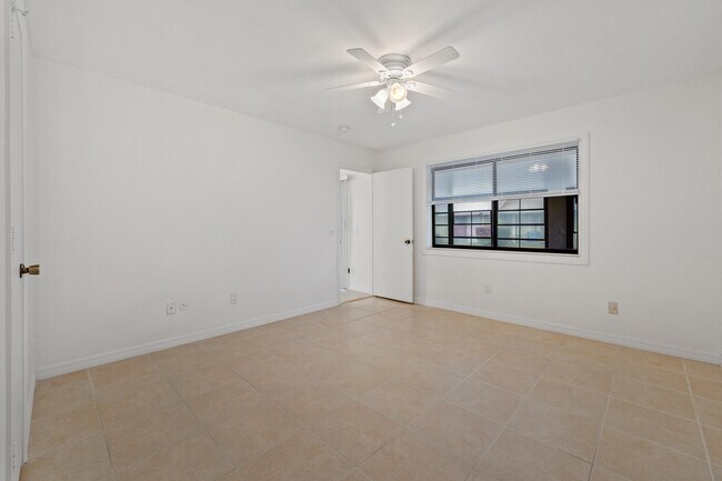 Building Photo - 1532 Gurley Ct