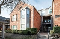 Building Photo - 12660 Hillcrest Rd
