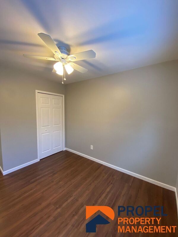 Building Photo - 243 Randall Dr