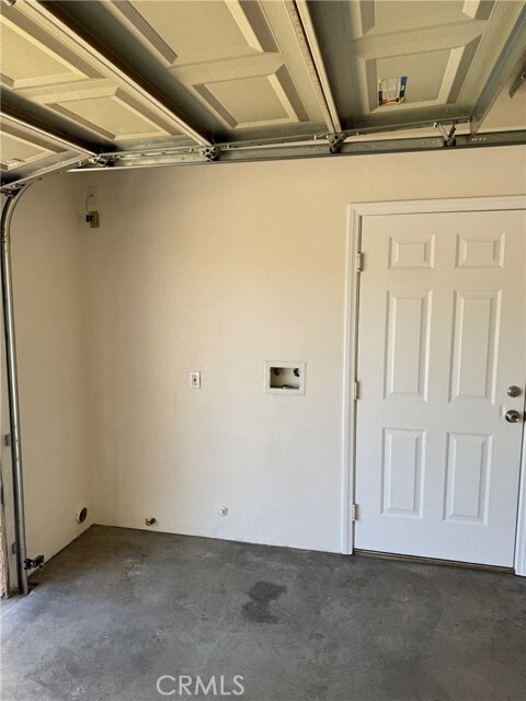 Building Photo - 55215 Airlane Dr