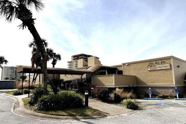 Building Photo - 775 Gulf Shore Dr