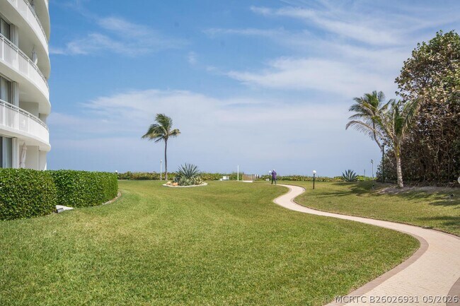 Building Photo - 2780 S Ocean Blvd