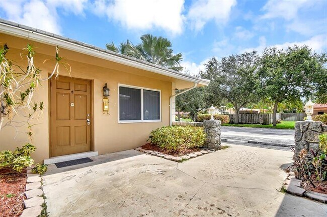 Building Photo - 4751 NE 21st Terrace