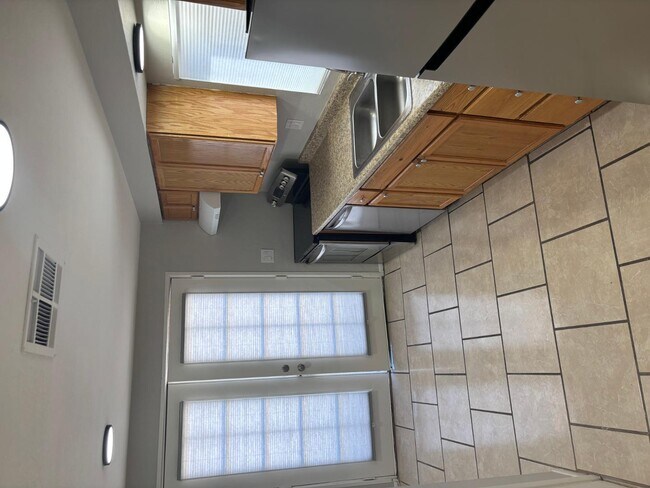 Building Photo - 168 S 54th St