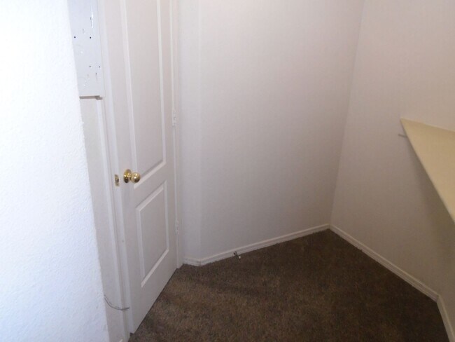 Building Photo - 3444 Stony Meadows Cir