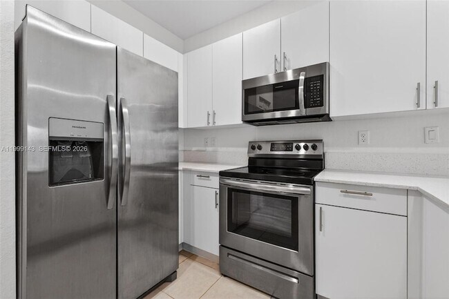 Building Photo - 2662 SE 10th St