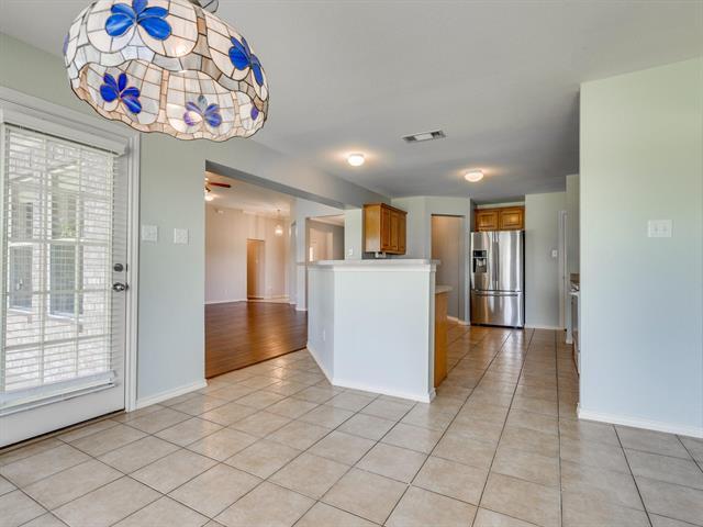 Building Photo - 7721 Willow Ridge Dr