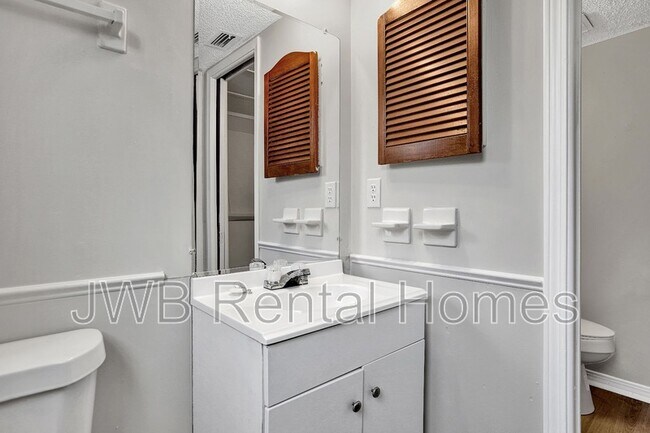 Building Photo - 473 Bentwood Ln