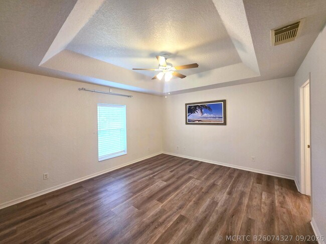 Building Photo - 6707 Coquina Ave